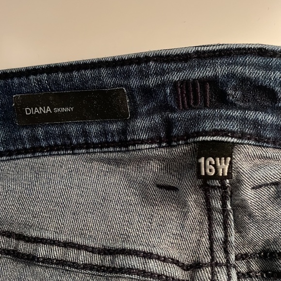 KUT from the same Kloth Diana Skinny Jeans - Picture 3 of 3